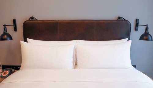 Standard Room, 1 King Bed, City View