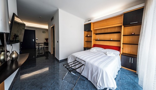 Superior Room (Hotel)