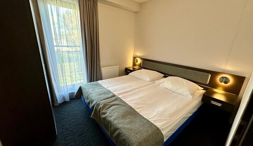 Studio, 2 Twin Beds (Plus)