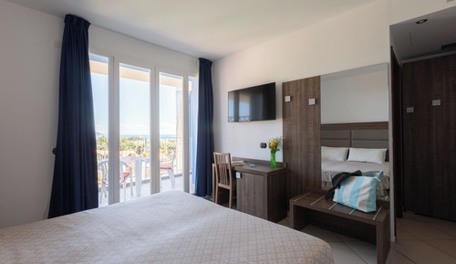 Classic Triple Room