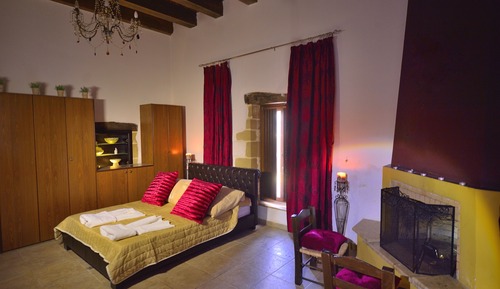 Deluxe Villa, 3 Bedrooms, Mountain View (Triantafilo)