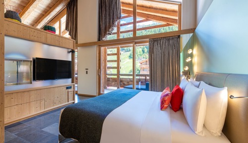 Sublime Suite, one king bed, mezzanine, mountain view