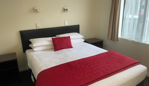1 Bedroom Unit 3 - Access unit 