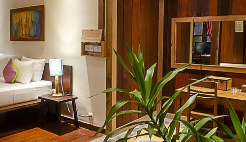 Double Room, 1 King Bed, Balcony, Garden View