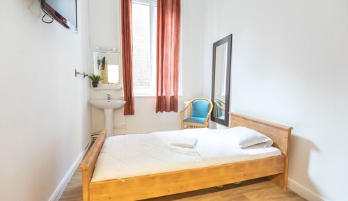 Standard Single Room, Shared Bathroom