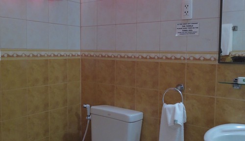 Economy Room