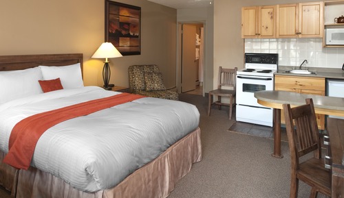 Family Suite, 2 Queen Beds, Kitchenette