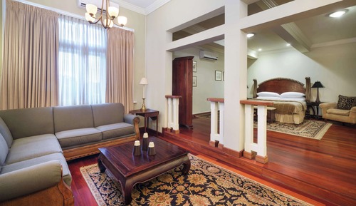 Suite, 1 King Bed, Terrace, Mountain View
