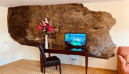 Family Quadruple Room, 1 Bedroom, City View, Annex Building