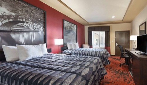 Room, 2 Queen Beds, Accessible, Non Smoking (Roll-in Shower, Mobility)