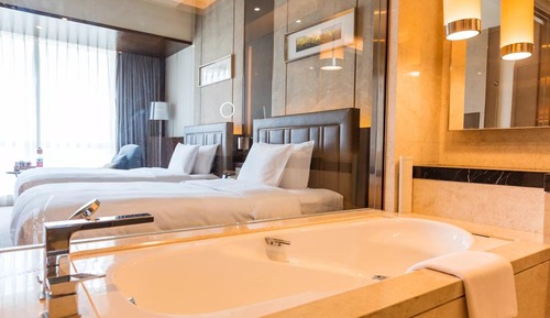 Premium Room, 2 Double Beds, Lake View