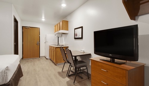 Suite, 1 Queen Bed, Accessible, Non Smoking