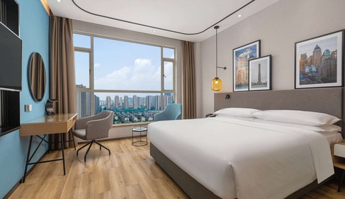 Superior Room, 1 King Bed, Non Smoking