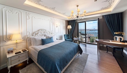Superior Room with Sea View