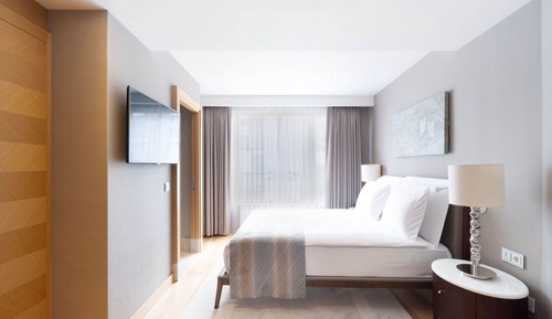 Park Bosphorus Three Bedroom Residence with City View