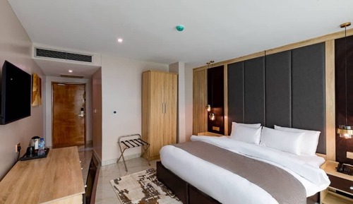Executive Room
