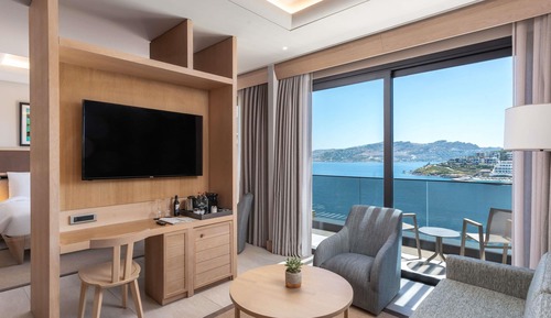 Junior Suite, 1 King Bed, Sea View