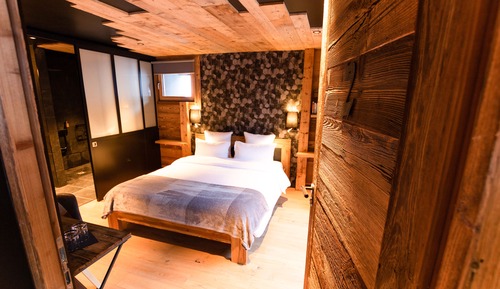Deluxe Chalet