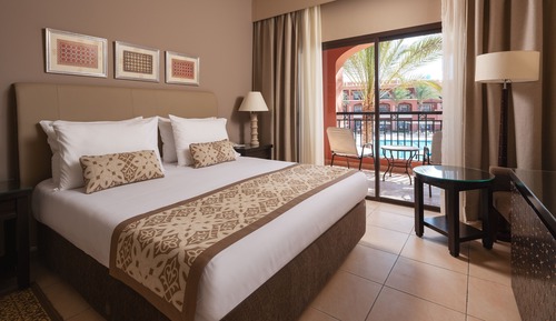 Superior, Queen or Twin Bed (Garden View or Pool View)