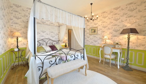 Romantic Suite, Ensuite
