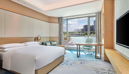 Premium Room, 1 King Bed