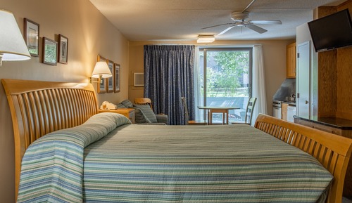 Standard Condo, 2 Bedrooms, Kitchen