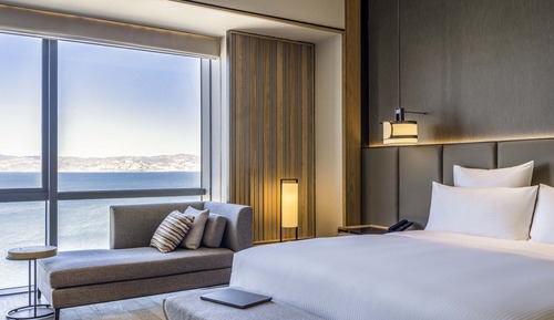 Executive Suite, 1 King Bed, Lake View
