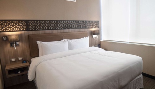 Suite, 1 King Bed