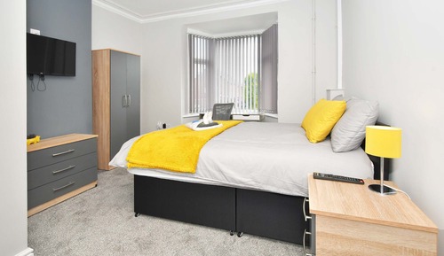 Superior Double Room, Ensuite (With TV)