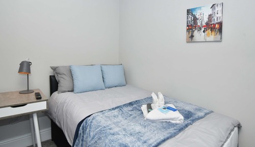 Superior Double Room, Shared Bathroom (With TV)