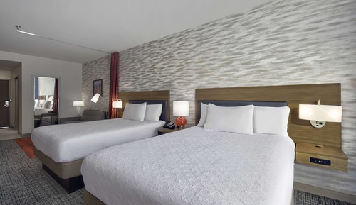 Studio, 2 Queen Beds