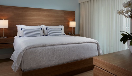 The Pointe Premier Suite