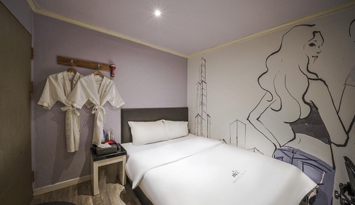 Room (Gaming Couple PC (Phone Inquiry for P)