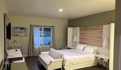 Deluxe Room, 1 King Bed, Non Smoking