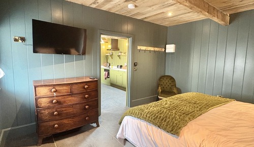 Luxury Cottage, Private Bathroom, Valley View
