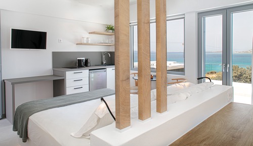 Junior Sea view Suite with Hot tub