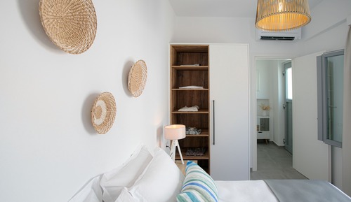 Deluxe Seafront Suite with Hot Tub