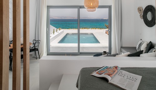 Deluxe Suite, Private Pool, Seafront
