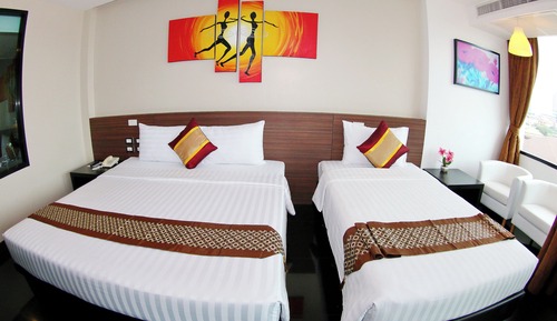 Deluxe Triple Room, Balcony, Garden View