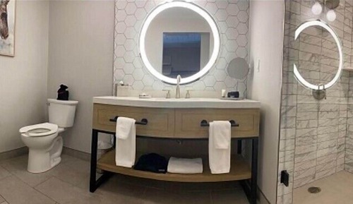 Classic Room, 1 King Bed