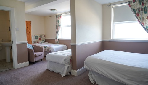 Suite, Ensuite, Sea View ( 4 Persons)