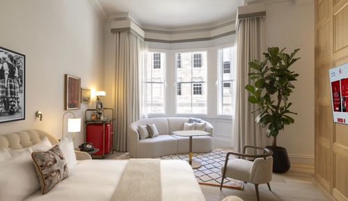 Grand Chamber Junior Suite