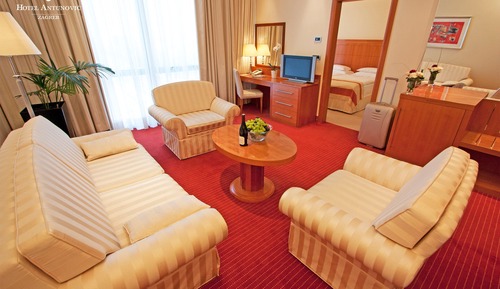 Deluxe Studio Suite