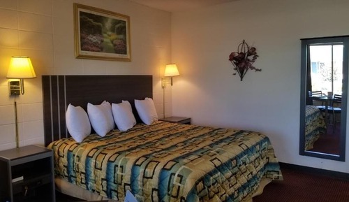 Single Room, 1 King Bed, Non Smoking