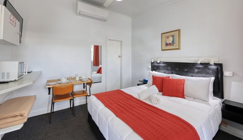 Classic Double Room