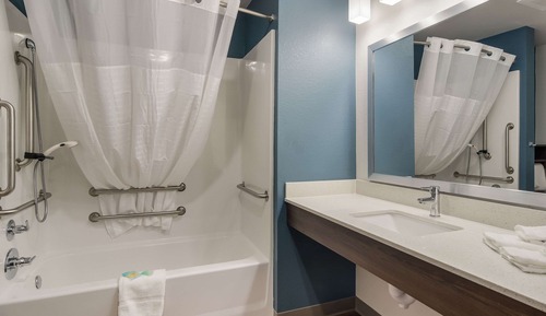 Suite, 2 Queen Beds, Accessible, Non Smoking