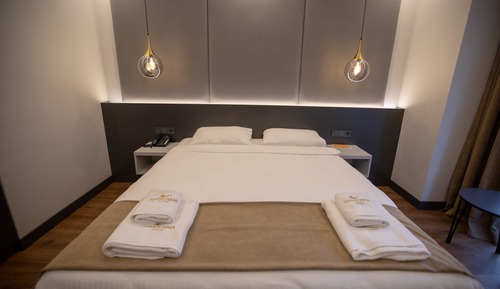 Elite Room