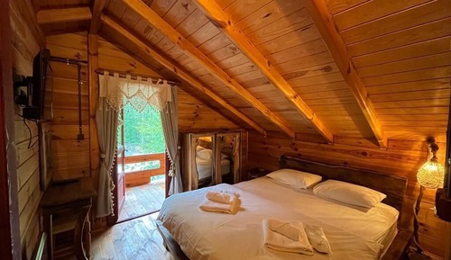 Family Bungalow, 2 Bedrooms, Smoking, River View