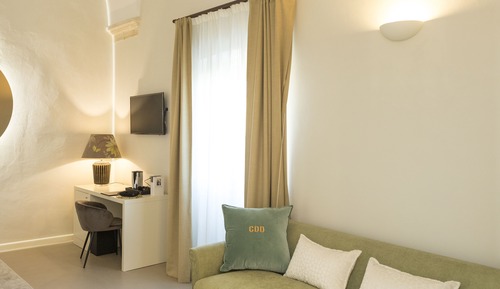 Classic Quadruple Room