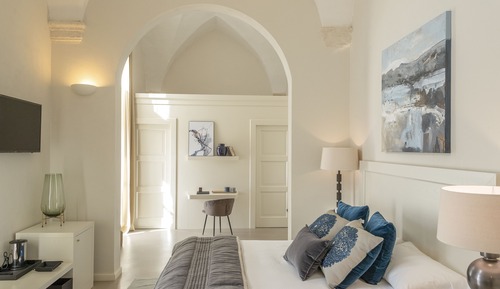 Executive Suite, Terrace